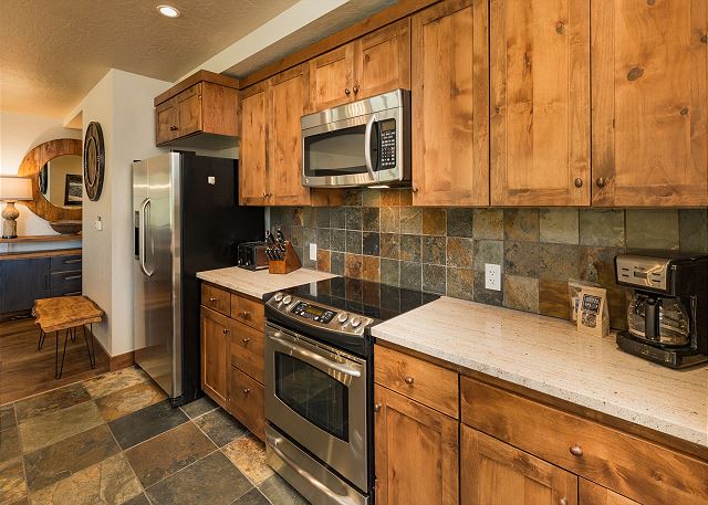 Premier Building at Purgatory - Ski in/Ski Out - Slopeside Views 7