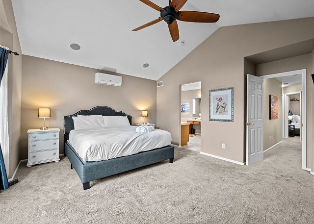 Spacious Parker Home | Hot Tub | Ideal for Extended Stays 5