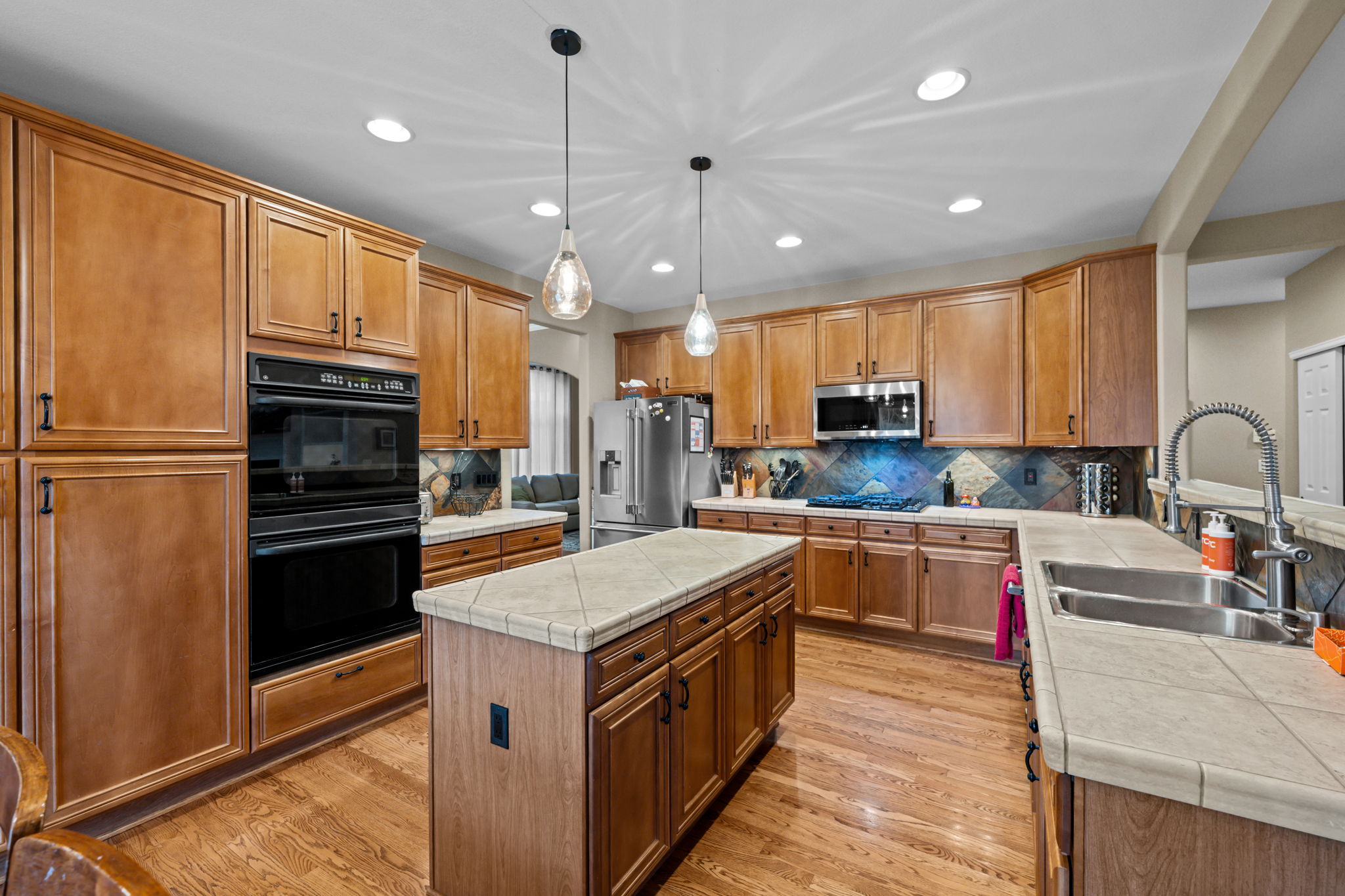 Kitchen island in gourmet kitchen