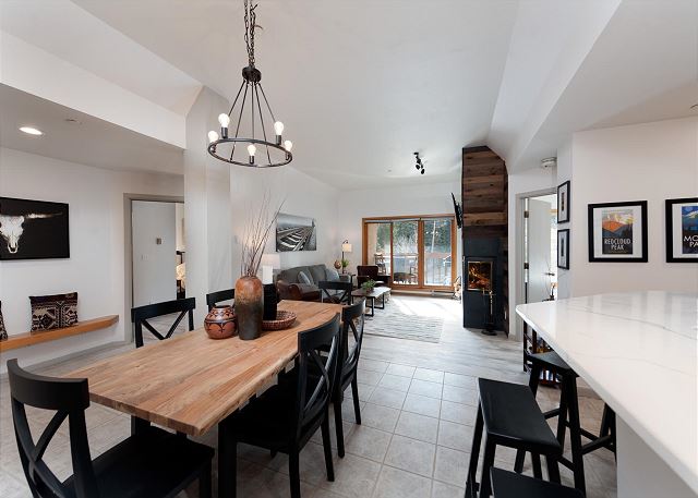 Modern Village Center Ski In/Out Condo with Slope Views 6