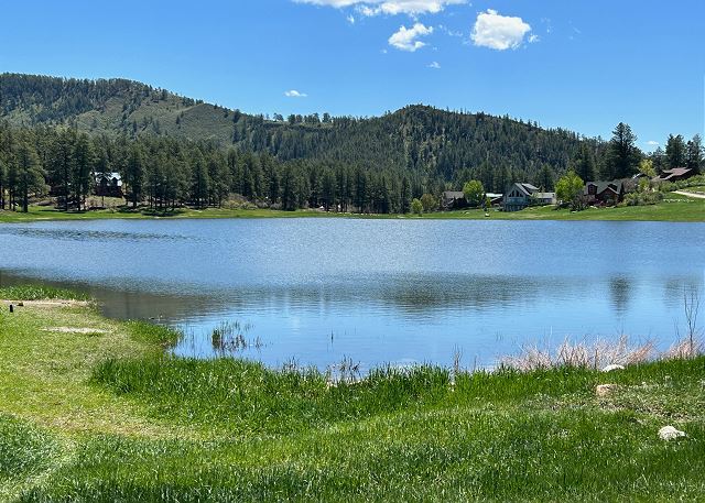 The Retreat at Forest Lakes | Hot Tub, Pet Friendly, Privacy, Near Town/Lakes 6