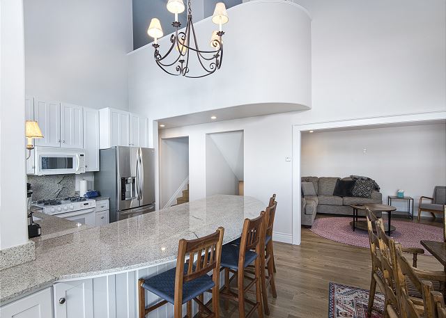 West Vail Home | Steps to Bus | 5 Mins to Vail Village | Heated Garage 9