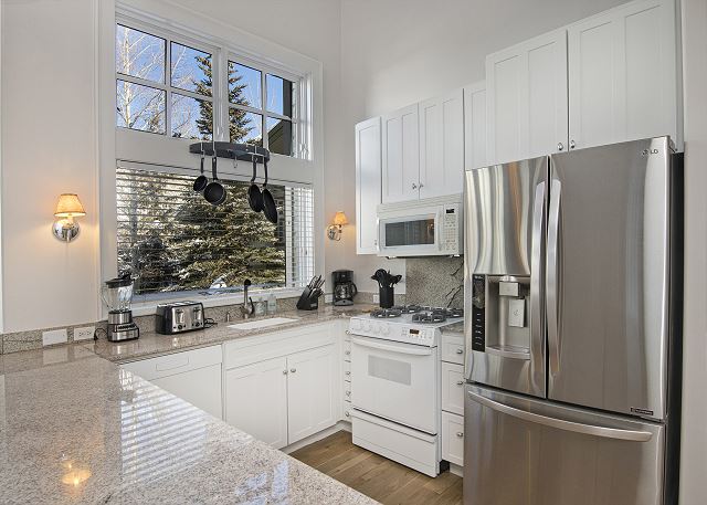 West Vail Home | Steps to Bus | 5 Mins to Vail Village | Heated Garage 5