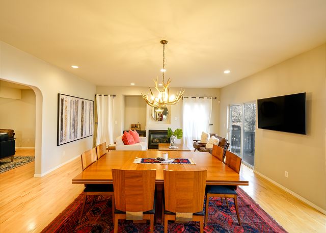 Modern Home | Private Hot Tub | Walk to Beaver Creek Shuttle | EV Charging 6