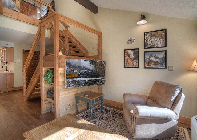 Railroad Rest (#340) |10 min to Ski - A/C - Golf - Shared Pool & Hot Tub 2