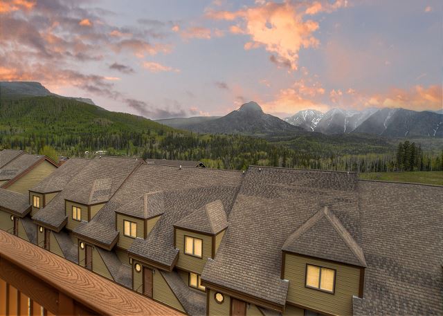 Marmot Meadows Retreat at Cascade #50 | family vibes, mtn views, heated pool 4