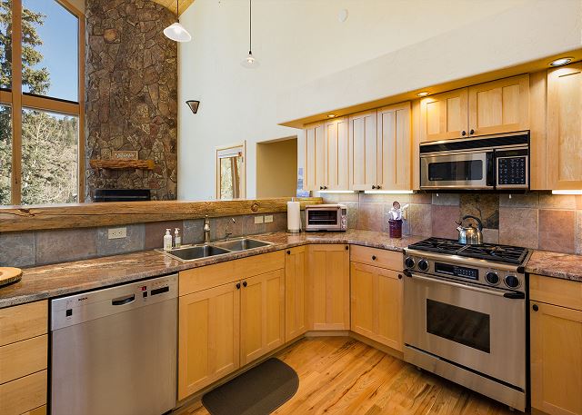 Beautiful Mountain Home on Columbine Lake - Hot Tub - 1 mile to Purgatory 7