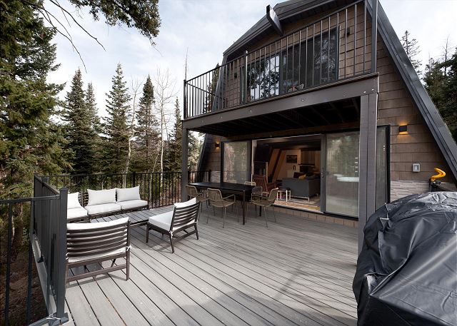 Great Outdoor Space/Views/Hot Tub/Pet Friendly/Across from Purgatory 3