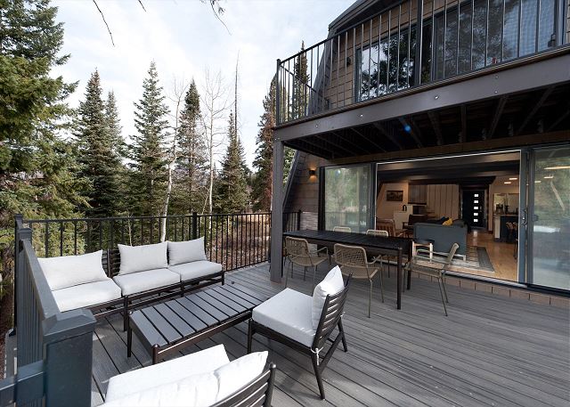 Great Outdoor Space/Views/Hot Tub/Pet Friendly/Across from Purgatory 2