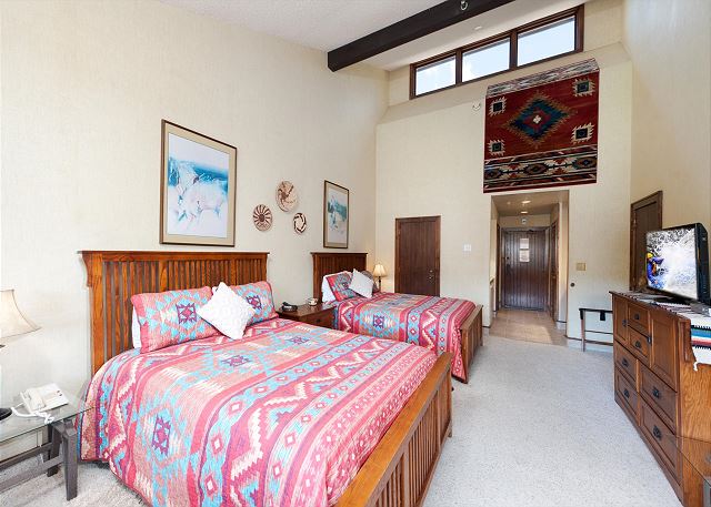 Earth and Sky Retreat (#512) | Golf, Near Ski- AC/Pool/Hot Tub - Views 6