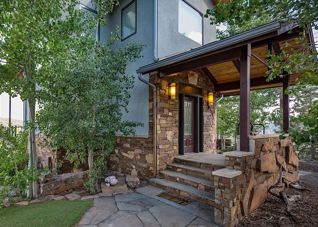 Panoramic Valley Retreat | Exec Home w/ Deck, Lake Views, Game Room - 30+ 2