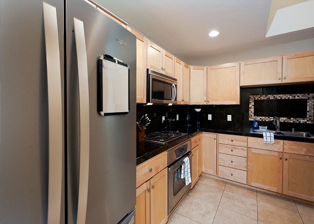 New Listing! Located in the Heart of Downtown - Walk to Main Street & Train 7