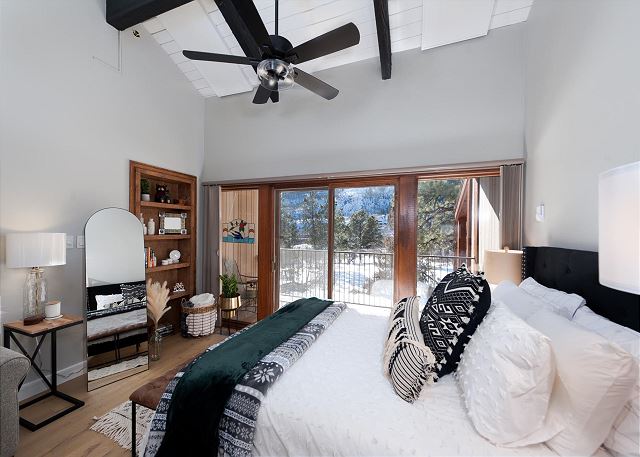 HighPoint Hideaway (#580) |10 min to Ski - Golf- A/C - Deck - Pool/Hot Tub 3