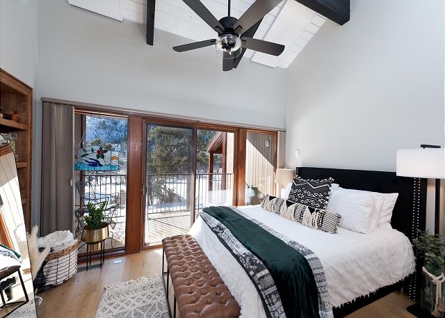 HighPoint Hideaway (#580) |10 min to Ski - Golf- A/C - Deck - Pool/Hot Tub 2