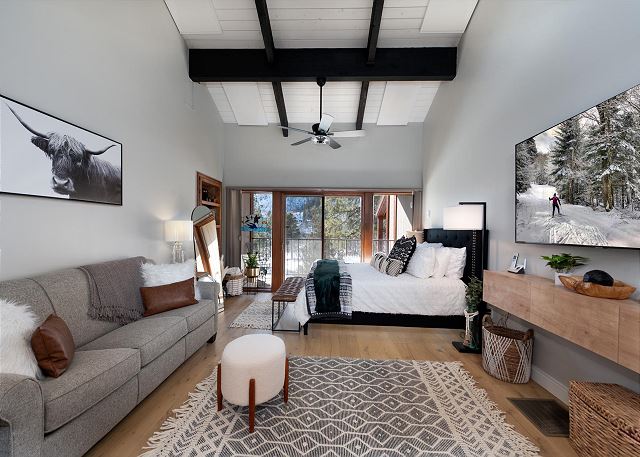 HighPoint Hideaway (#580) |10 min to Ski - Golf- A/C - Deck - Pool/Hot Tub 7