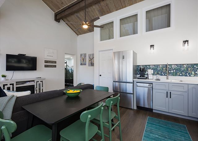 The Green Canopy (#769) |10 min to Ski - On Golf Course - AC/Pool/Hot Tub 9