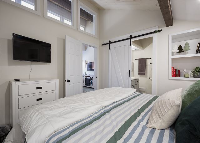 The Green Canopy (#769) |10 min to Ski - On Golf Course - AC/Pool/Hot Tub 8