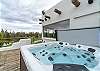 Rooftop hot tub w/ views of the cascade mountains