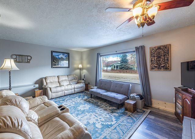 Affordable Family Friendly Home - Near Downtown Creede 5