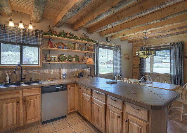Cozy Log Cabin - Mountain Views - ATV's Welcome Near Creede 4