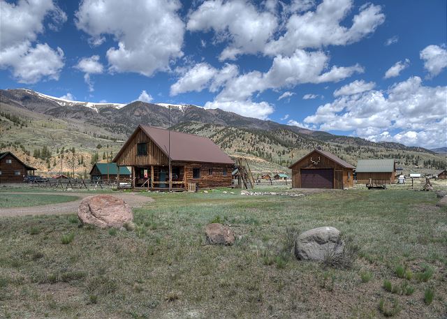 Cozy Log Cabin - Mountain Views - ATV's Welcome Near Creede 2