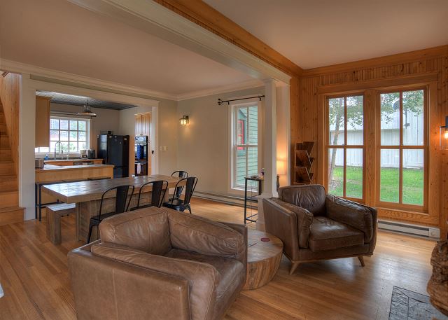 Historic Home - Pet Friendly - Walkable to Downtown 4