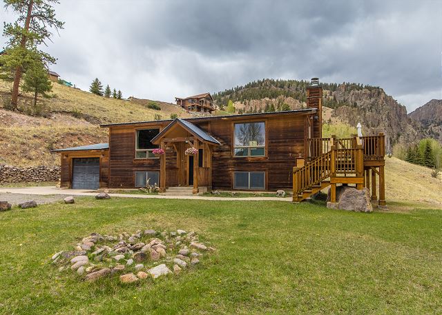 Unmatched Panoramic Mountain Views | Pet Friendly | Walk to Downtown Creede 4