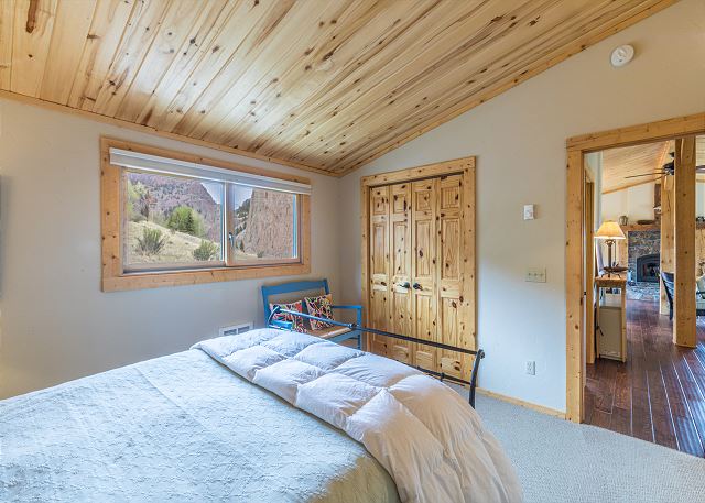 Unmatched Panoramic Mountain Views - Pet Friendly - Walk to Downtown Creede 9