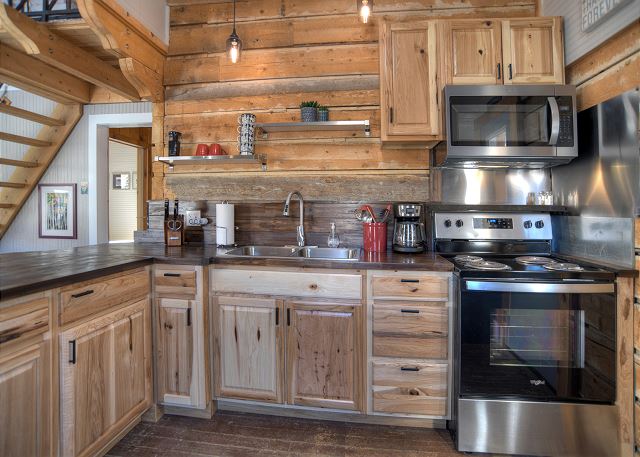 Recently Remodled | Charming Home | Spectacular Views of Creede 3