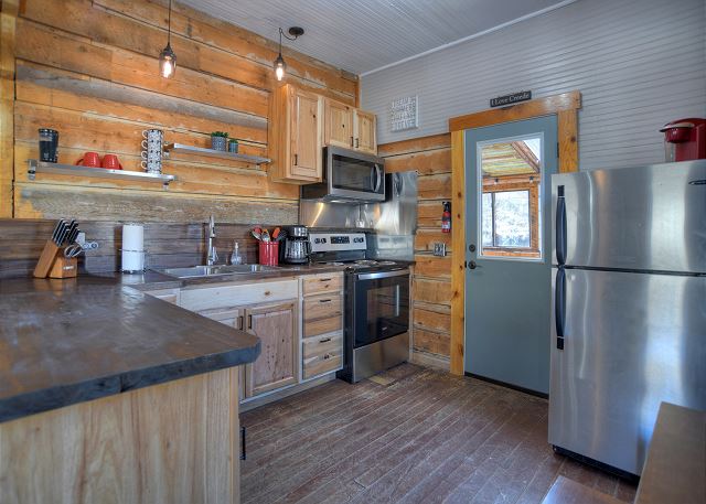 Recently Remodled | Charming Home | Spectacular Views of Creede 4