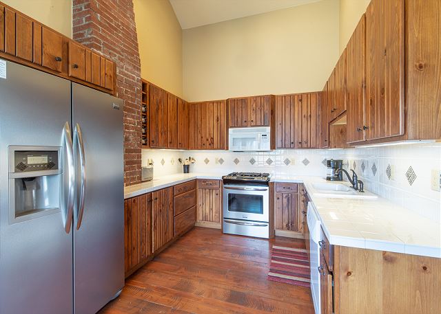 Classic Log Cabin - Amazing Views - ATV Parking - Close to Town 7