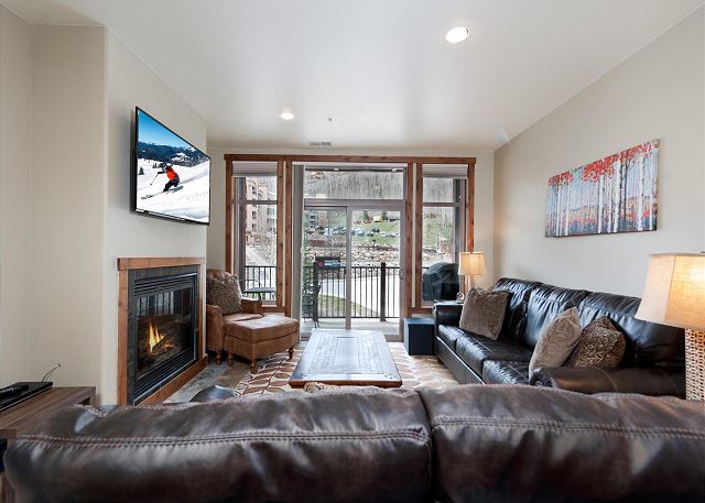 Peregrine Point Condo by Main Plaza - Walk to Slopes 7