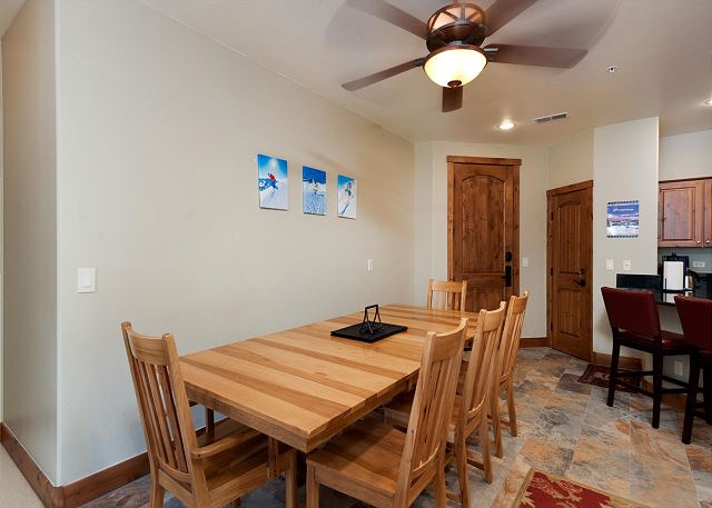 Peregrine Point Condo by Main Plaza - Walk to Slopes 8