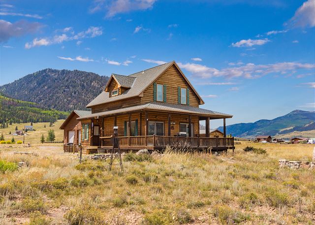 Cozy Home-Spectacular Mountain Views / ATVs Welcome 2