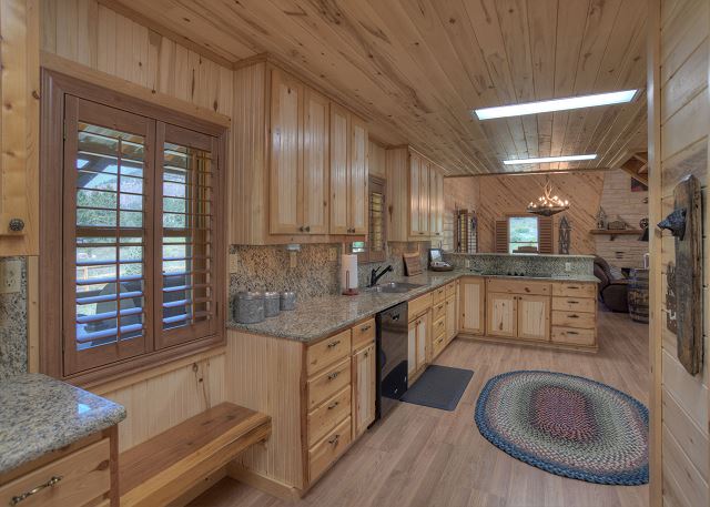 Mountain Modern Cabin - 25 Mins to Wolf Creek Ski Area - Dogs Welcome! 8