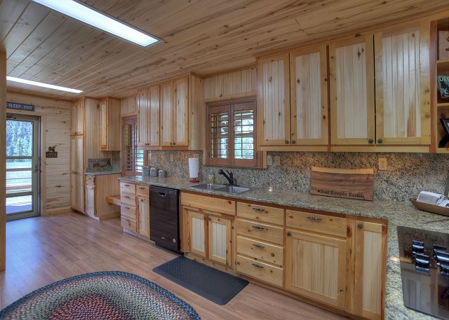 Mountain Modern Cabin - 25 Mins to Wolf Creek Ski Area - Dogs Welcome! 6