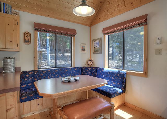 Secluded Mountain Cabin - Pet Friendly - National Forest Access 7