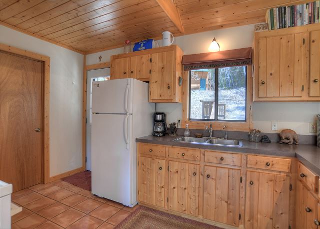 Secluded Mountain Cabin - Pet Friendly - National Forest Access 5