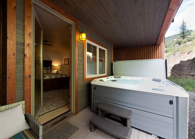 Largest Alpenglow Townhome - Hot Tub - Views - Steps to the slopes 5