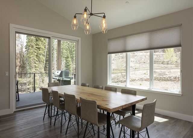 Home Across from Purg - Hot Tub, Ping Pong, Foosball, AC, Multiple Decks 8