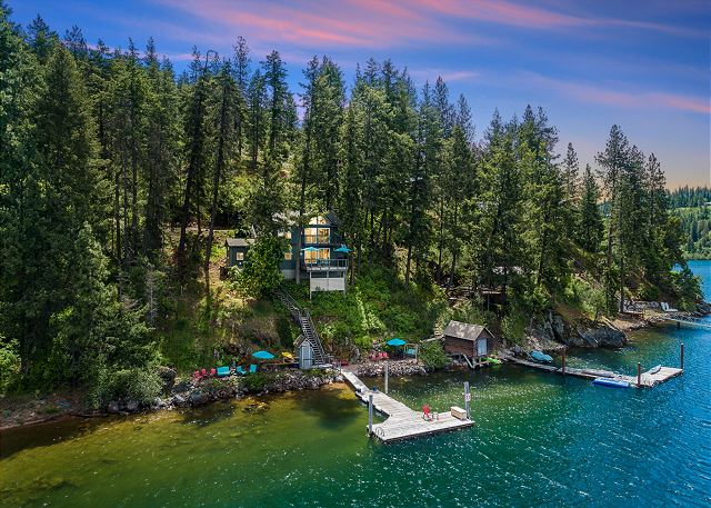 Lakefront House | Great Dock for Swimming | Water Toys & Amazing Views!