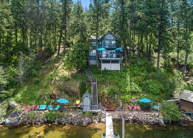 Lakefront House | Great Dock for Swimming | Water Toys & Amazing Views! 7