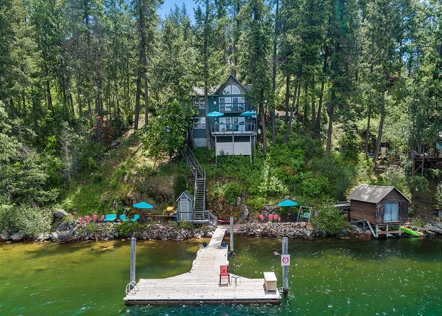 Lakefront House | Great Dock for Swimming | Water Toys & Amazing Views!