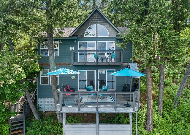 Lakefront House | Great Dock for Swimming | Water Toys & Amazing Views! 8