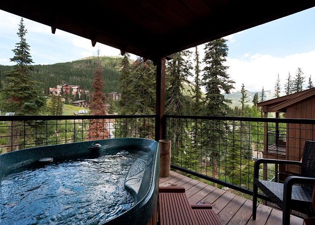 Largest Black Bear Townhome - Hot Tub - Views - Ski Shuttle