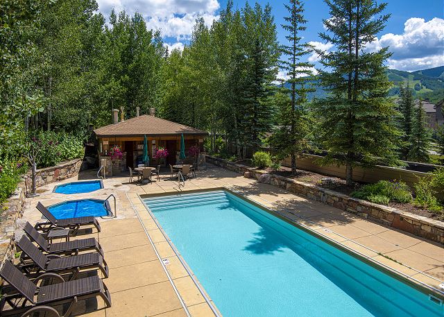 Penthouse Condo w/ Grand Views | Walk to Gondola | 2 Masters & Decks 2