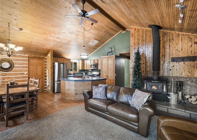 Close to Wolf Creek Ski Area/Private Hot Tub/ATVs Welcome/Firepit 7