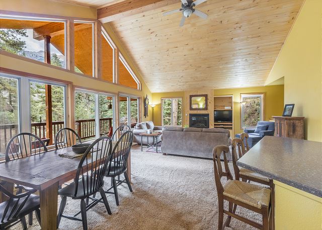 Creekside Hidden Gem - Pet friendly - Close to Downtown Ouray STR2025-028 7