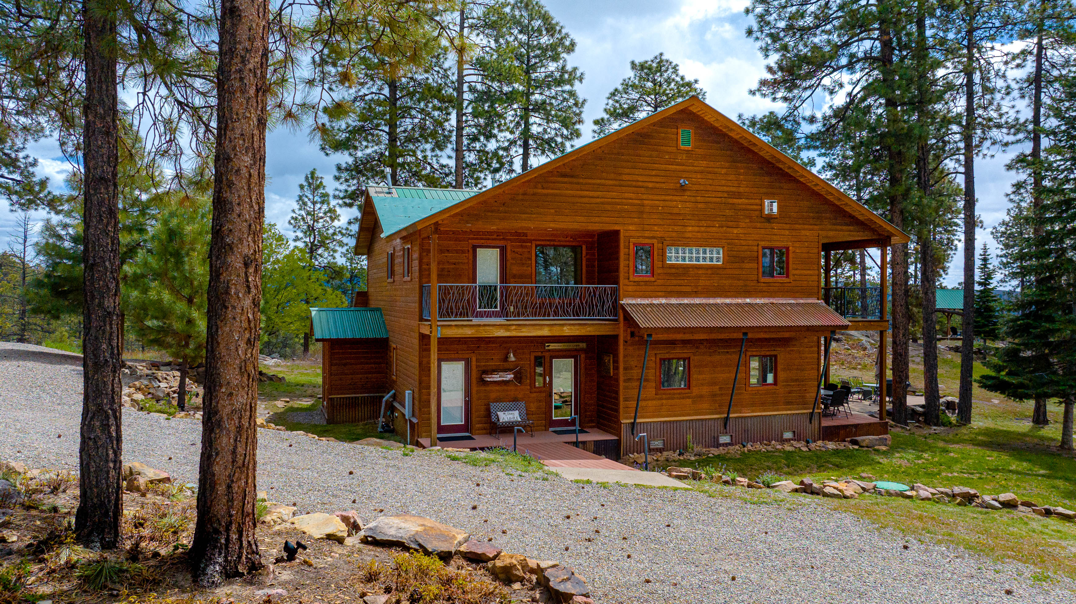 Luxury Home on 8 Acres - Fantastic Views and outdoor space - 20 Min to DGO | Photo 36