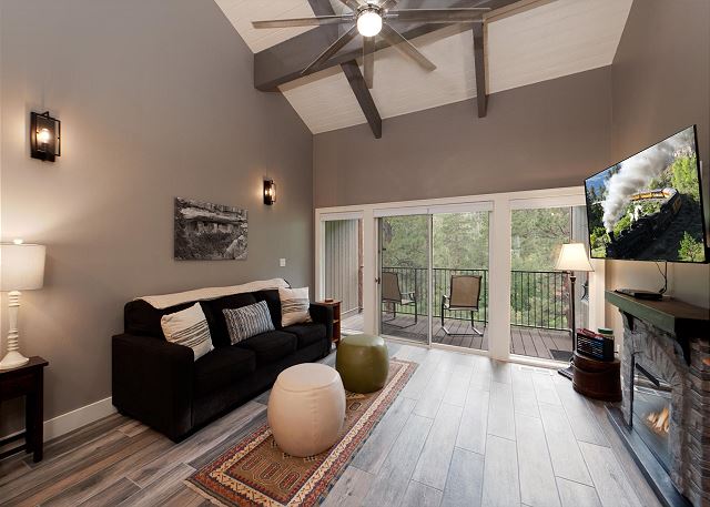 Silver Pines (#571) |10 min to Ski - Private Deck - Golf - AC - Pool/Hot Tub 4